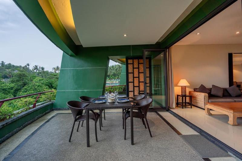 Aspasia Phuket Hotel Exterior photo
